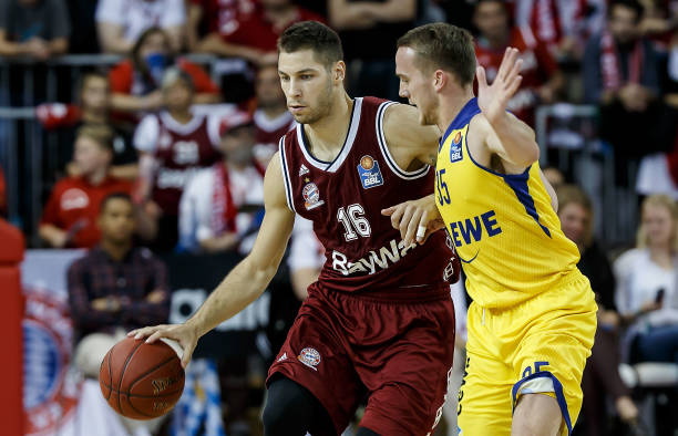 拜仁继续在 拜仁继续在