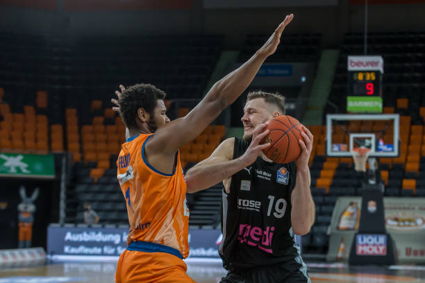 我们正在见 我们正在见