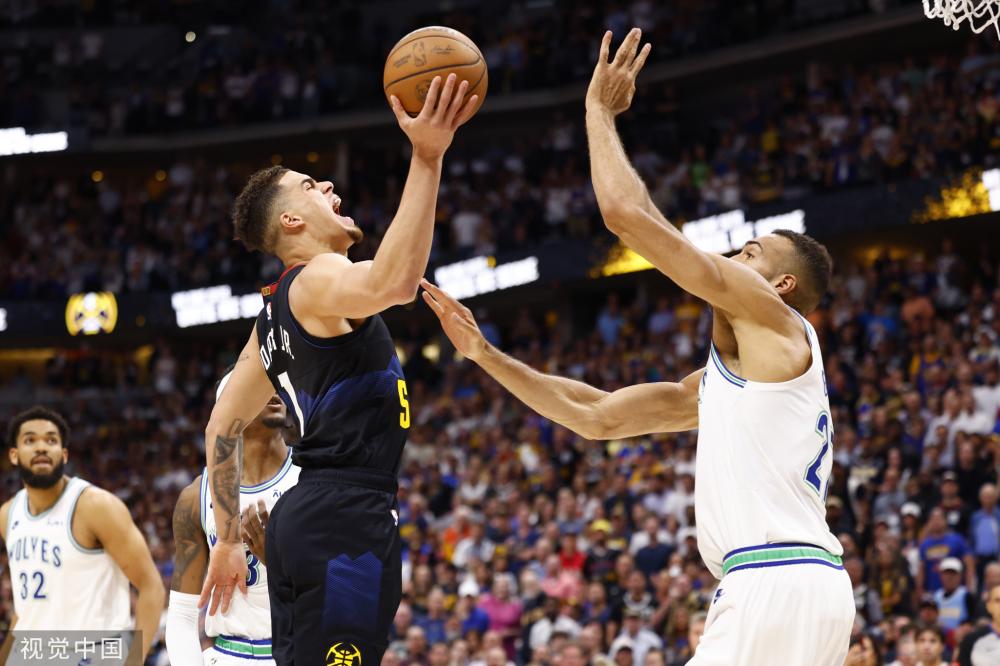 也始终保持 也始终保持