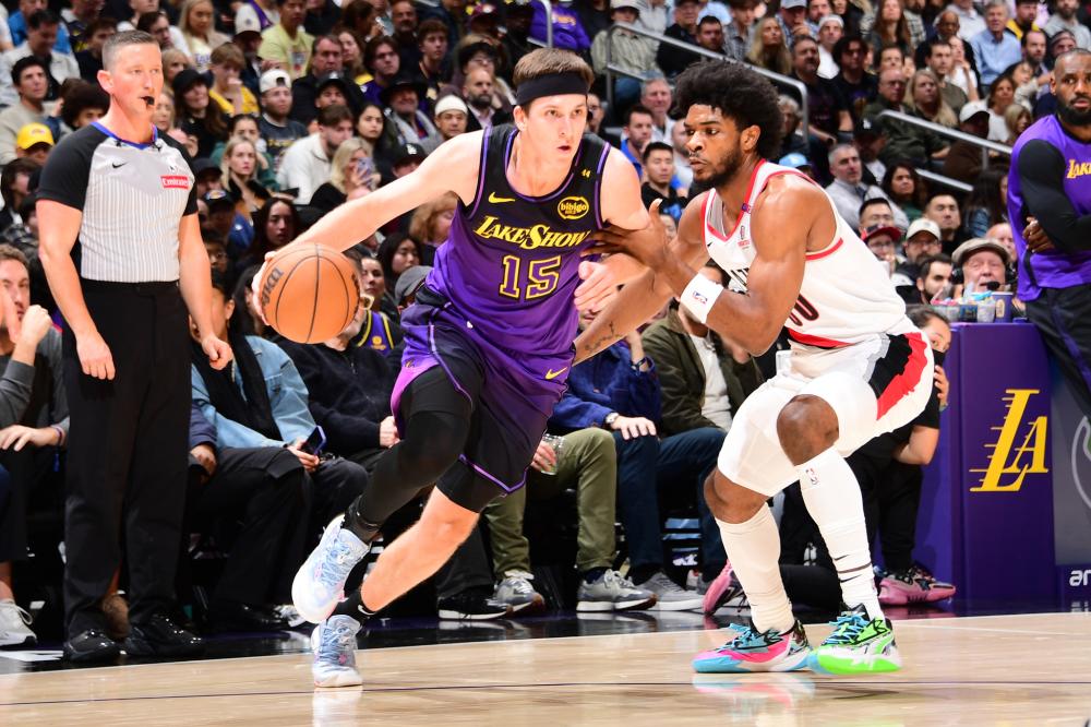 财务上具有 财务上具有