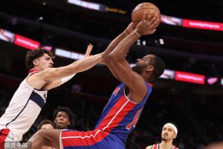 人的中场球 人的中场球