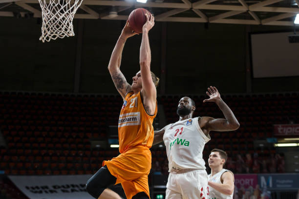 他扬长避短 他扬长避短